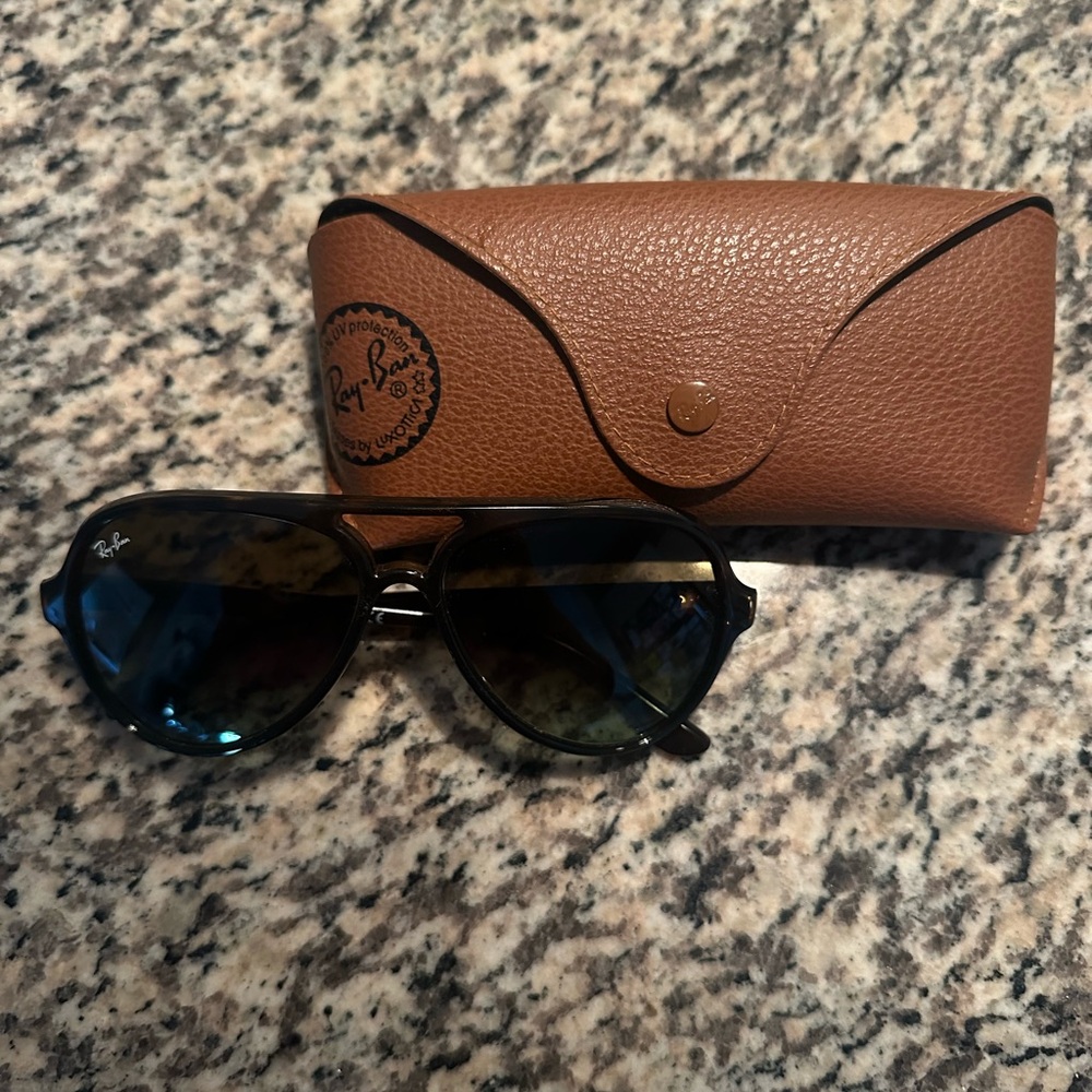 Cats 5000 Classic Ray Ban Sunglasses